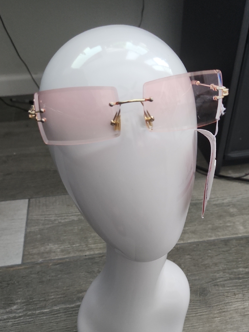 New Fifth & Ninth Miami Sunglasses in  Pink (nwt)